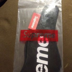Supreme mask